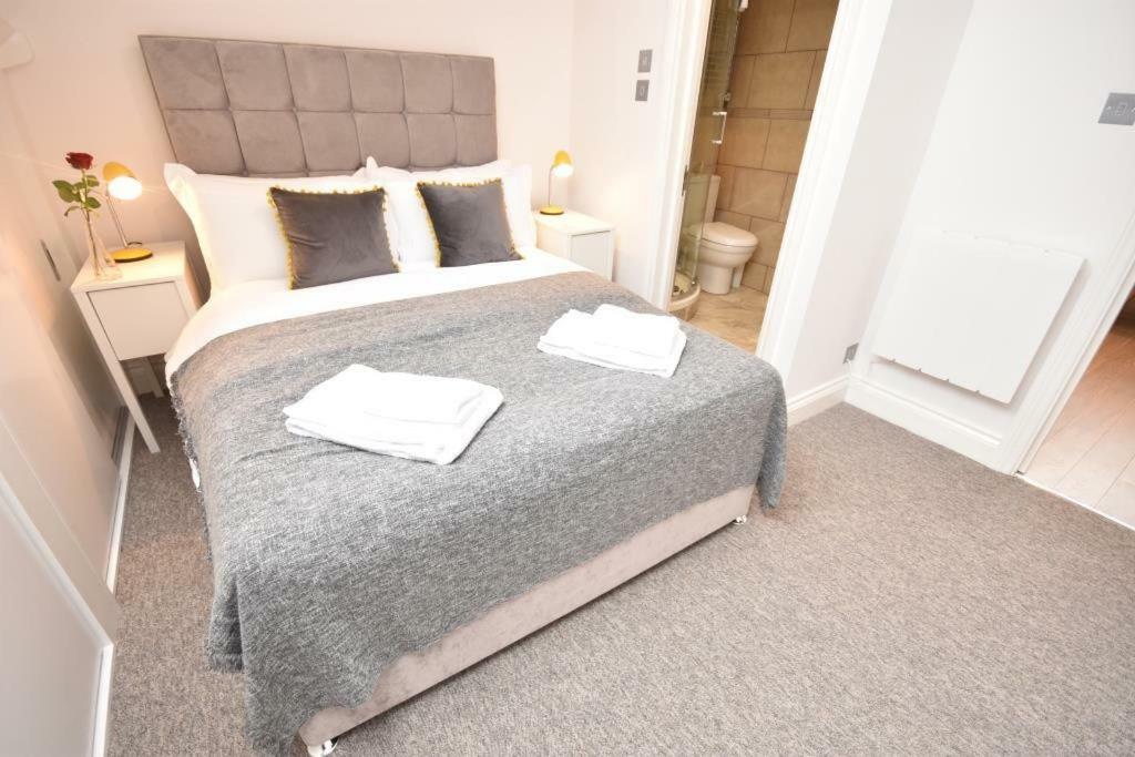 Apt 3, Opera House Ensuite 4Th Floor By Indigo Flats Londres Exterior foto