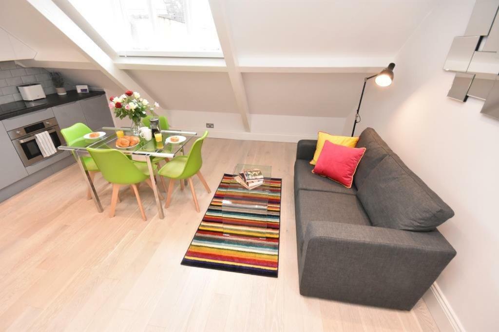 Apt 3, Opera House Ensuite 4Th Floor By Indigo Flats Londres Exterior foto