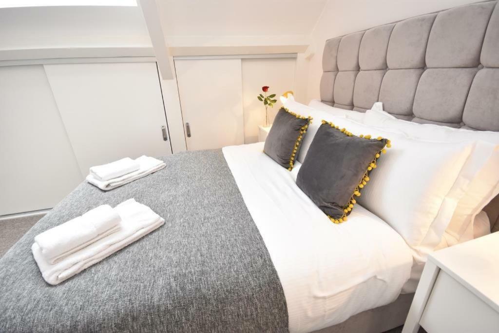 Apt 3, Opera House Ensuite 4Th Floor By Indigo Flats Londres Exterior foto